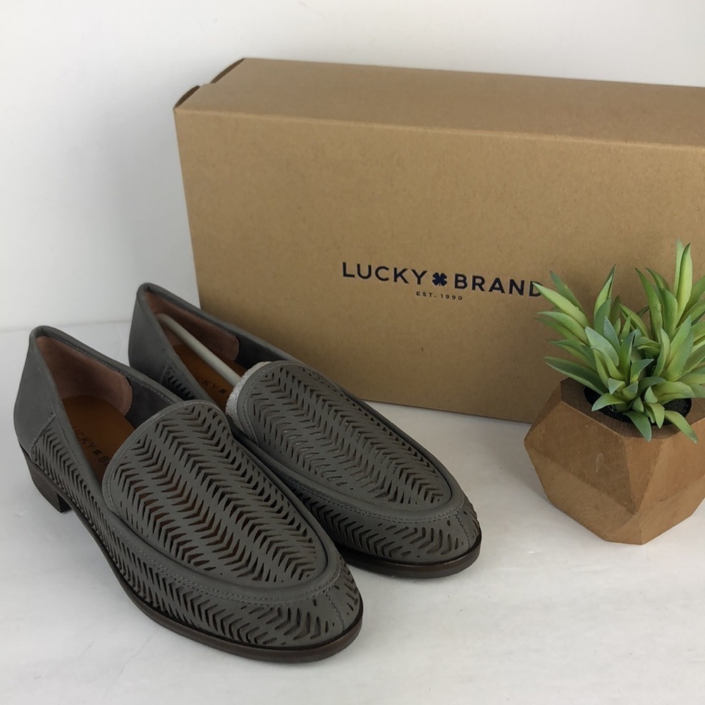 NEW Lucky Brand Camdyn Minimalist Cut Out Leather Loafer Flats 6 - Picture 1 of 10